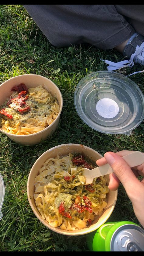 Garden Date Aesthetic, Lunch Date With Friends Aesthetic, Dates Fruit Aesthetic, Pasta Date Night Aesthetic, Double Date Aesthetic Dinner, Botanical Garden Date Aesthetic, Date Night, Pasta