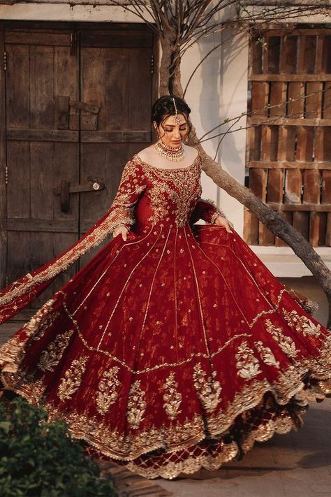 Pakistan Wedding Dress, Red Bridal Lehenga Pakistani, Red Pakistani Bridal Dress, Nawal Saeed, India Sari, Latest Bridal Lehenga Designs, Asian Wedding Dress Pakistani, Asian Dresses, Bridal Suits