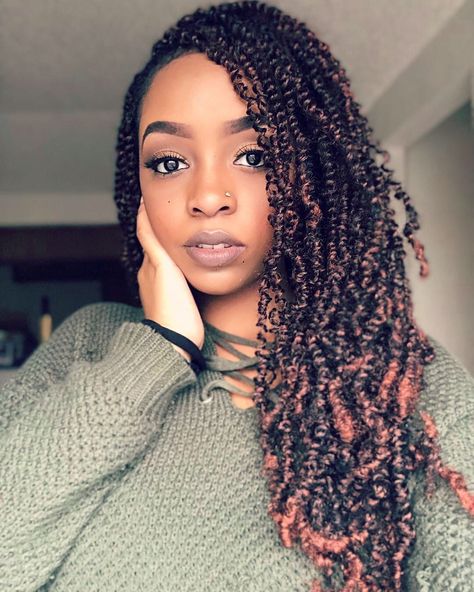 Fluffy spring twist Spring Twist Hair, Crochet Hair Extensions, Black Hair Extensions, Twist Braid Hairstyles, Crochet Braids Hairstyles, Braid In Hair Extensions, Scene Hair, Spring Hairstyles, Twist Braids