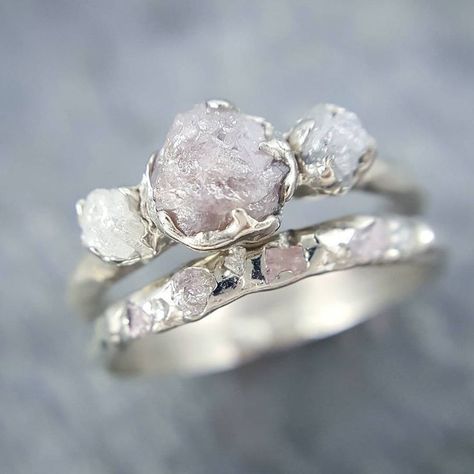 Raw Stone Engagement Rings, Pink Wedding Rings, Cool Wedding Rings, Tungsten Mens Rings, Jewelry Bridal, Stone Engagement Rings, Stone Engagement, Womens Wedding Bands, Rings Simple