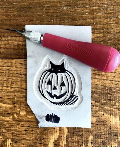 Linocut Art Ideas Simple, Fall Linocut Art, Fall Linocut, Fall Lino Print, Pumpkin Linocut, Pumpkin Lino Print, Halloween Linoprint, Halloween Linocut, Halloween Lino Print