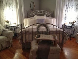 Pennsylvania French: Trying A New Angle Angled Bed Ideas, Corner Bed Ideas, Bed Placement, Diy Towel Rack, French Bathroom, Bedroom Furniture Layout, Bed In Corner, Decorating Diy, Apartment Bedroom Decor