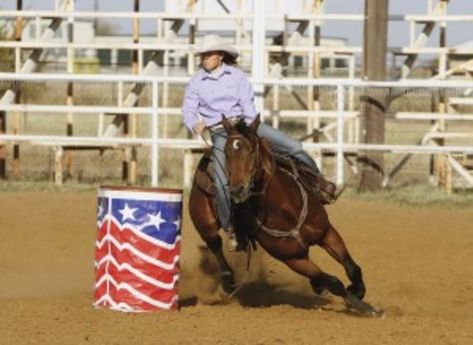 Barrel Racing Exercises, Barrel Racing Training, Barrel Horses, Barrel Racing Tips, Barrel Racing Quotes, Horse Riding Tips, Equestrian Problems, Barrel Racing Horses, Rodeo Horses