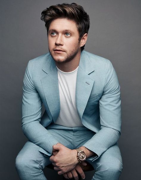 One Direction Fotos, Louis Blue, Niall Horan Baby, Gambar One Direction, Irish Singers, Niall And Harry, One Direction Photos, Irish Princess, Irish Boys