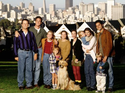 Which Full House Character Are You? Full House Characters, Lori Loughlin Full House, Full House Cast, House Cast, 90s Tv Shows, House Dr, Jodie Sweetin, Bob Saget, House Star