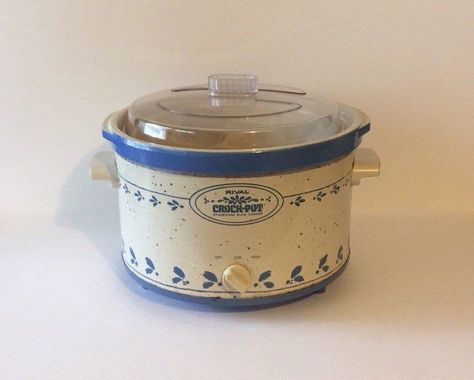 Vintage Crock Pot, Ceramic Crock, Old Fashioned Kitchen, Crock Pots, Vintage Crock, Right In The Childhood, French Living, Pot Ceramic, Ceramic Stoneware