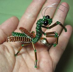 Beaded Sculpture, Bead Bugs, Beaded Insects, Beaded Bugs, Beaded Critters, Bead Animals, Seed Bead Crafts, Beaded Spiders, Bijoux Fil Aluminium