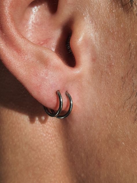 Double Ear Piercing Men, 80 Earrings, Piercing Oreille Tragus, 2nd Ear Piercing, Piercings Chart, Inner Ear Piercing, Top Ear Piercing, Double Lobe Piercing, 3 Ear Piercings