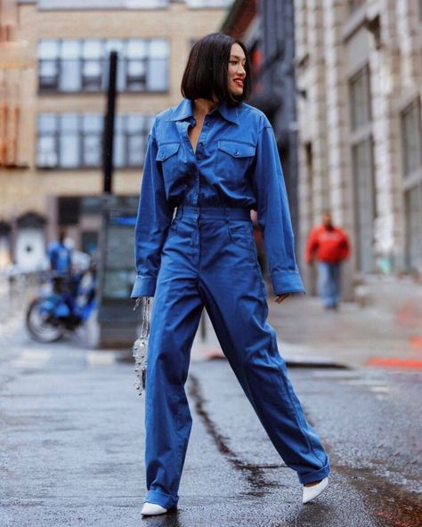 Fall Jumpsuit Outfit, Nyfw September, Tiffany Hsu, Denim Jumpsuit Outfit, Outfit Jumpsuit, Jumpsuit Fall, Comfy Jumpsuits, Jumpsuit Chic, All Jeans