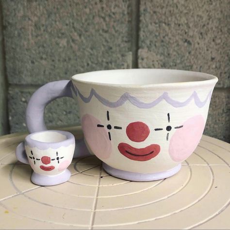 Son And Father, Diy Pottery Painting, Sculpture Art Clay, Tanah Liat, Clay Diy Projects, A Clown, Pottery Crafts, Diy Pottery, Ceramics Pottery Art