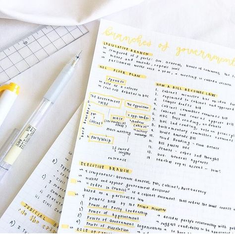 Cute Notes//Yellow Yellow Notes Aesthetic, Yellow School Aesthetic, Yellow Study Aesthetic, Yellow Study, Study Break, Study Techniques, Study Methods, Notes Organization, Pretty Notes