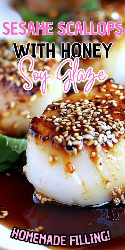 Honey-glazed scallops are ready in just 15 minutes! Serve these sweet scallops with rice and broccoli for a light and healthy dinner. Asian Scallop Recipes, How To Prepare Scallops, Sauce For Scallops, Soy Ginger Sauce, Soy Glaze, Rice And Broccoli, Fresh Scallops, Baked Scallops, Honey Balsamic