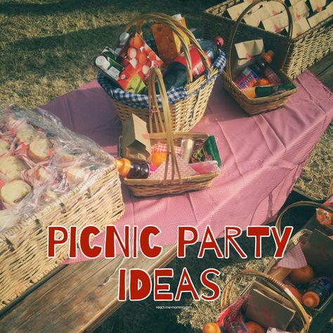 Picnic Party Ideas Decorations, Picnic Theme Ideas, Picnic Table Centerpieces, Picnic Centerpieces, Picnic Party Ideas, Picnic Themed Parties, Picnic Party Decorations, Country Picnic, Church Picnic