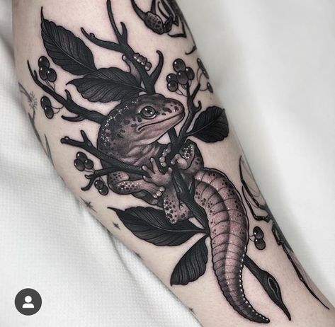 Gecko Tattoo, Lizard Tattoo, Beetle Tattoo, Ink Therapy, Cute Lizard, Garden Tattoo, Tattoos Mandala, Tattoo Board, Theme Tattoo