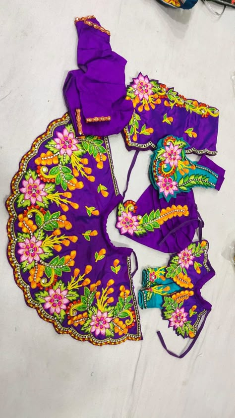 Krishna Pagdi, Deity Clothes, Krishna Dress, God Clothes, Thali Decoration Ideas, Laddu Gopal Dresses, Clothes Making, Baby Boy Dress, Kids Dress Wear