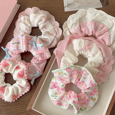 Channel your inner princess with our Korean Cute Ballet Hairband! 🎀 Featuring a large bow with delicate lace edges, this accessory adds the perfect touch of elegance and charm to any outfit. 👑✨ �🔍 “Korean Cute Princess Ballet Hairband” 👇 Comment below to get shopping link” #PrincessVibes #KoreanStyle #BalletInspo Band Fashion, Hair Rubber Bands, Cute Princess, Elastic Hair Ties, Girls Sweet, Large Bow, Elastic Hair Bands, Fashion Hair Accessories, Lace Edging