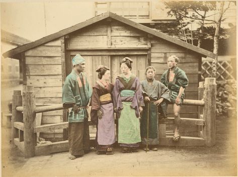 Group of peasants, ca.1875 Ancient Japanese Clothing, Peasant Clothing, Japan Landscape, Western Costumes, Money Order, Japan History, Japan Outfit, Japanese History, Japanese Architecture