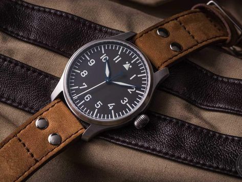 Stowa Flieger Classic 40 Flieger Watch, Iwc Watches, Field Watches, Custom Design Shoes, Custom Boots, Custom Dress, Tactical Clothing, Pilot Watch, Wrist Wear