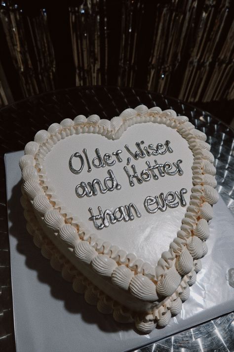 #birthdaycake #funnycakes #birthdaycakephrases #cakes #aestheticcakes Funny 26 Birthday Cake, Funny Birthday Cake For Women, 28th Birthday Cake Ideas, 25th Birthday Cake Ideas For Her, 27 Birthday Cake, 29th Birthday Cake, 27th Birthday Cake, 40th Birthday Cake For Women, 29th Birthday Cakes