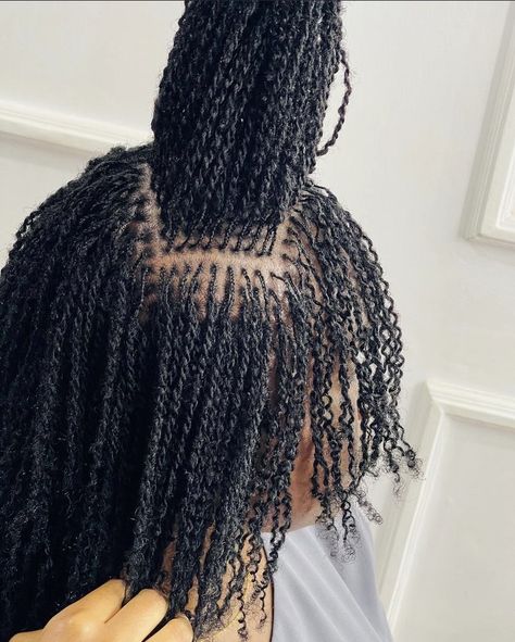 Y’all feeling these love locs ? And be honest #locs #locsforwomen #lovelocs #locstyles Types Of Locs For Women, Micro Loc Hairstyles, Types Of Locs, Locs For Women, Microloc Extensions, Locs For Black Women, Crochet Straight Hair, Locs Ideas, Micro Braids Hairstyles