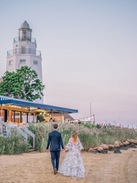 Beach Vibes Montauk NY Wedding at Gurneys Star Island · Jaclyn Watson Events 360 East Montauk Wedding, Gurneys Montauk Wedding, Beach Wedding New England, Gurneys Montauk, Hampton Wedding, Montauk Wedding, Atlantic Resort Newport Wedding, Viewpoint Hotel Maine Wedding, Montauk New York