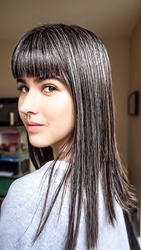 Beautiful natural salt and pepper hair on this beautiful young woman. Grey Hair Wig, Pepper Hair, Grey Hair Don't Care, Cheap Human Hair Wigs, Salt And Pepper Hair, Grey Hair Inspiration, Gray Hair Growing Out, Short Human Hair Wigs, Natural Gray Hair