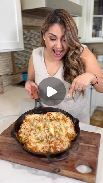 White Enchiladas, Easy Meals For 2, Enchiladas Sauce, Cabbage Lasagna, Jenny Martinez, Low Carb Enchiladas, Carnivore Diet Recipes, Lowcarb Recipes, Greek Cheese