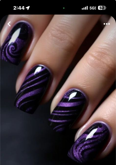 Dark Purple Nail Designs, Interesting Nails, Black And Purple Nails, Ongles Gel Violet, Purple Nail Art Designs, Purple Gel Nails, Dark Purple Nails, Black Halloween Nails, Purple Glitter Nails