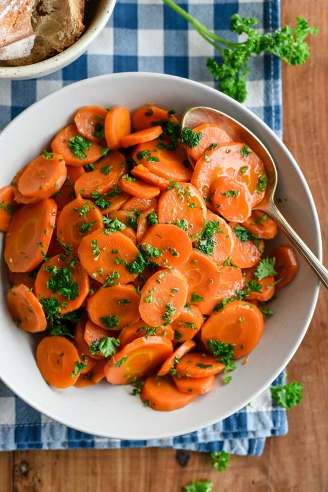 sugar Vichy Carrots, Classic French Recipes, French Side Dishes, Recipes For Easter, Glazed Carrots Recipe, Easy Meals For Two, Popular Side Dishes, Easter Breakfast, French Recipes