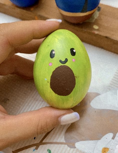 Easter Egg Inspo Aesthetic, Aesthetic Egg Painting, Egg Design Ideas Creative, Egg Painting Aesthetic, Ideas Para Decorar Un Huevo, Cute Easter Egg Designs, Easter Egg Painting Ideas, Egg Painting Ideas, Easter Eggs Ideas