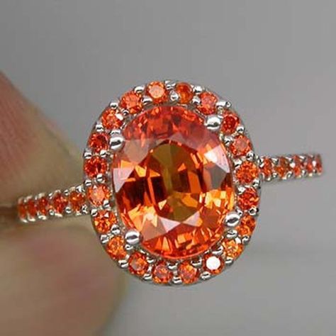 Orange Things, Orange Accessories, Orange Ring, The Color Orange, Orange Jewelry, Padparadscha Sapphire, Orange You Glad, Sapphire Rings, Orange Aesthetic