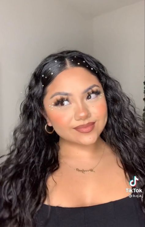 Rhinestone Curly Hair, Homecoming Hairstyles With Gems, Slick Back With Gems, Curled Hair With Gems, Hairstyle With Diamonds, Hair Rhinestone Hairstyles, Curly Hair With Pearls, Bedazzled Hairstyles, Gems Hairstyle