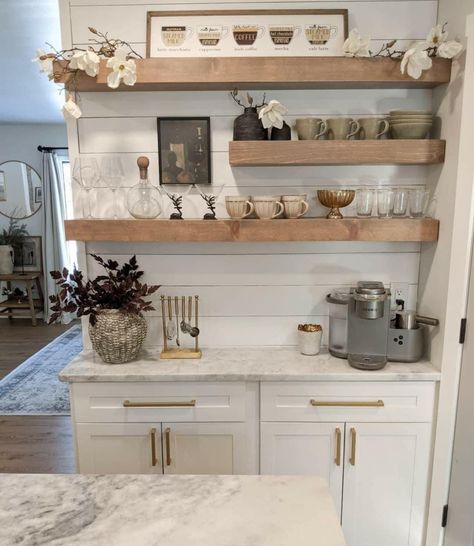 Small Wall Bar, Wet Bar Nook, Liquor Shelf Ideas, 2 Color Kitchen Cabinets, Coffee Bar In Kitchen, Bar Shelf Ideas, Small Bar Cabinet, Bar In Kitchen, Bar Nook