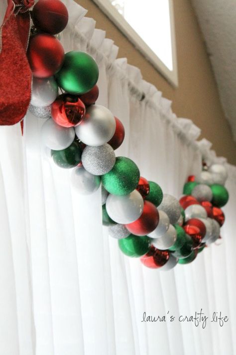 Ornament Garland Ornament Garland Diy, Diy Christmas Bulbs, Make A Garland, Ornament Wreaths, How To Make Garland, Diy Christmas Garland, Tree Inspiration, Ornament Garland, Homemade Ornaments