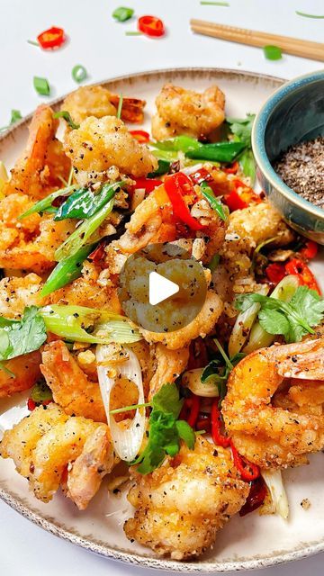 Happy 2024, Salt And Pepper Shrimp, Drink Board, Pepper Shrimp, Chinese Cooking Wine, Crispy Shrimp, Shrimp Tacos, Interesting Recipes, Chinese Dishes