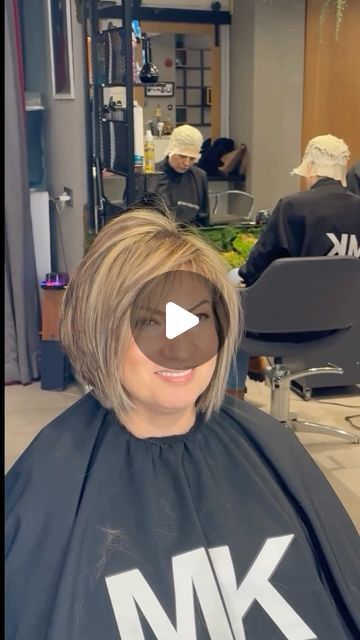 Haircuts For Medium Length Hair Layered, Short Hair For Chubby Faces, Fine Hair Tips, Modern Bob Hairstyles, Κούρεμα Bob, Chin Length Haircuts, Grey Hair Transformation, Stacked Bob Hairstyles, Haircuts For Medium Length Hair