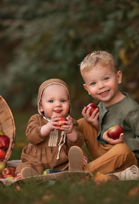 Apple Orchard Photoshoot, Orchard Photoshoot, Healthy Cakes, Praise Be, Motherhood Photography, Childrens Photography, Fall Photoshoot, Apple Orchard