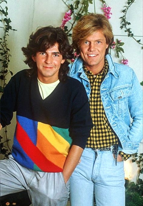 Modern Talking #moderntalking #dieterbohlen #thomasanders #music #popmusic #eurodisco Thomas Anders Modern Talking, 80s Hits, Thomas Anders, 80's Music, 80’s Fashion, Italo Disco, Modern Talking, Rock Artists, Disco Music