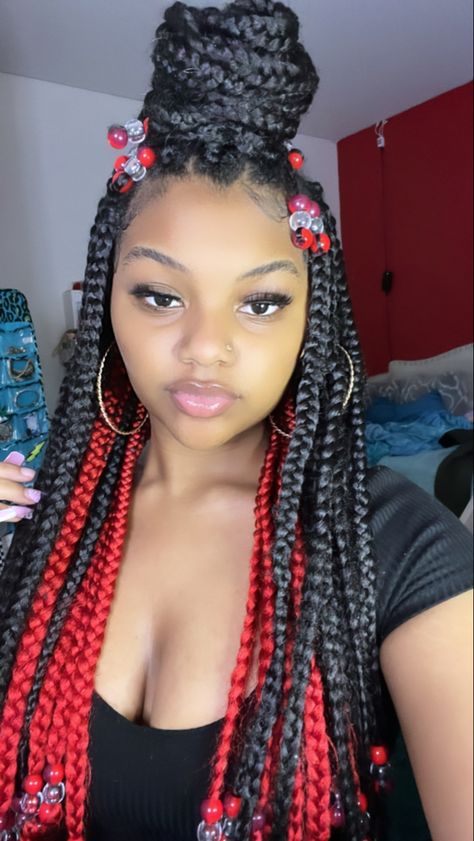 Peekaboo Box Braids Red And Black, Red Peekaboo Box Braids With Beads, Red And Black Braids With Beads, Peekaboo Braids Red, Red Peekaboo Box Braids, Skunk Stripe Box Braids, Peekaboo Hairstyles, Peekaboo Braids, Peekaboo Hair Colors