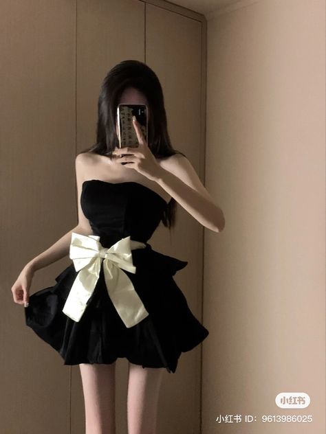 Dress Outfits Birthday, Elegant Dresses Korean, Weight Conversion, 파티 드레스, Black Dress Outfits, Prom Dress Inspiration, Style Skirt, Edgy Outfits, Casual Style Outfits