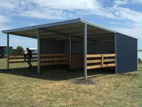 Horse Trailer Storage Ideas, Carport Barn Ideas, Run In Shed For Horses, Simple Horse Barns, Pasture Shelter, Small Horse Barns, Horse Shed, Livestock Shelter, Horse Farm Ideas