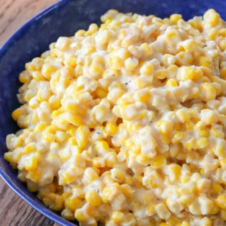 Cream Corn Crockpot, Cream Corn Recipe Crock Pot, Rudys Creamed Corn, Thanksgiving Side Dishes Crockpot, Crock Pot Corn, Slow Cooker Creamed Corn, Corn Recipes Side Dishes, Cream Cheese Corn, Corn Side Dish