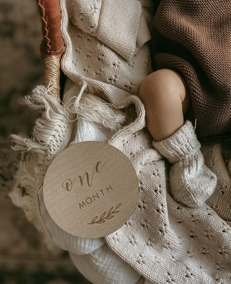 Baby Hospital Pictures, Baby Milestones Pictures, Baby Announcement Pictures, Beige Baby, Milestone Photos, Baby Milestone Photos, Monthly Baby Photos, Baby Pictures Newborn, Milestone Pictures