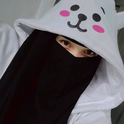 Hijab Hipster, Niqab Fashion, Muslim Style, Cute Images For Dp, Girls Dp Stylish, Best Pose For Photoshoot, Muslimah Aesthetic, Cute Friend Pictures, Cat Woman Costume