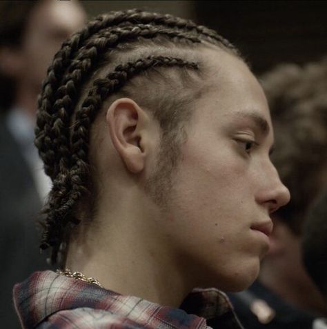 Carl Gallagher Braids, Carl Shameless, Carl Gallagher, Braids For Boys, New Haircut, Mens Braids, Mens Braids Hairstyles, Cornrows Braids, New Haircuts