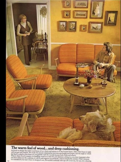 Orange Couches, 70's Furniture, 70s Style Home, 70s Living Room, French Vintage Home Decor, 70s Interior Design, Vintage Home Decor Boho, 70s Furniture, 70s Interior