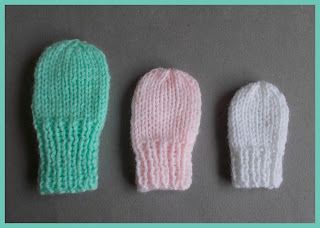 Baby Mittens Knitting Pattern, Baby Mittens Knitting, Baby Mittens Pattern, Baby Hat And Mittens, Crochet Baby Mittens, Baby Hat Knitting Patterns Free, Crochet Baby Blanket Beginner, Knitted Mittens Pattern, Preemie Baby