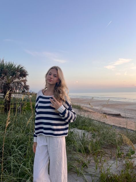 coastal outfit 
summer inspo 
coastal granddaughter Coastal Outfits, Blueberry Girl, Coast Outfit, Utah Style, Scandinavian Summer, Sundress Season, Coastal Fashion, Fits Aesthetic, Coastal Granddaughter