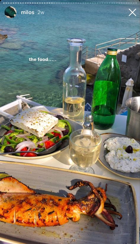 Greek Food Asethic, Summer Meal Aesthetic, Greek Culture Aesthetic Food, Seafood Instagram Story, Greek Summer Aesthetic Food, Greek Food Aethstetic, Greek Lunch, Bbq Seafood, Greece Food