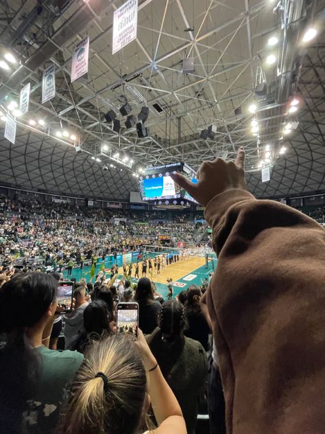 Volleyball Players Aesthetic, Guys Volleyball, Men Volleyball Aesthetic, Volleyball Boys Aesthetic, Volleyball Men, Volleyball Player Aesthetic, Male Volleyball, Volleyball Boyfriend, Boys Volleyball